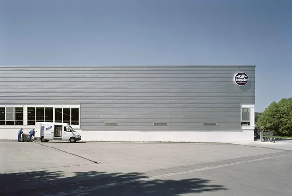 Firmenansicht außen Bergader