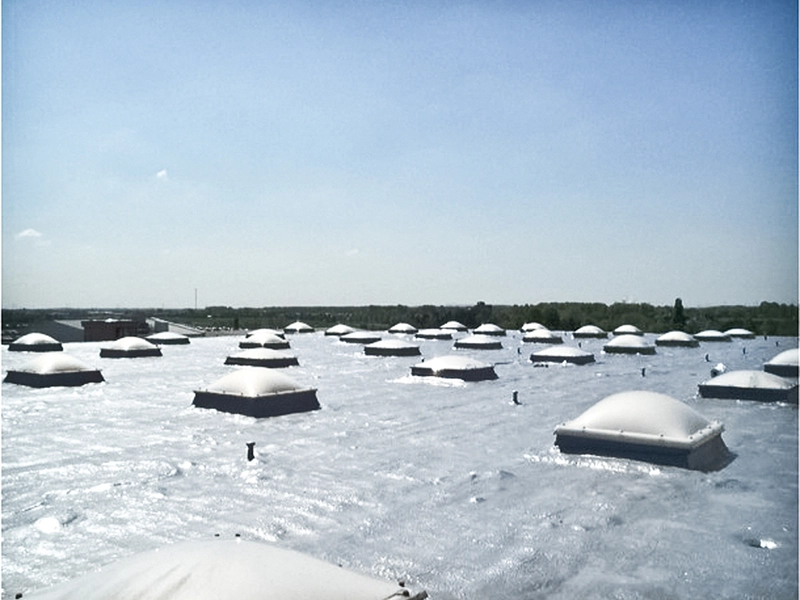 Abbichtung mit Enkopur auf einem Dach