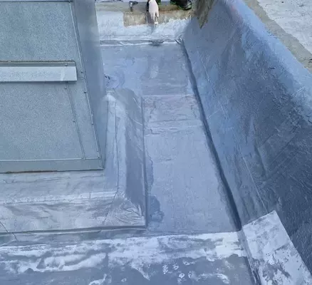 Aufnahme der Dachsanierung der Wohnsiedlung Röbel mit Enkopur