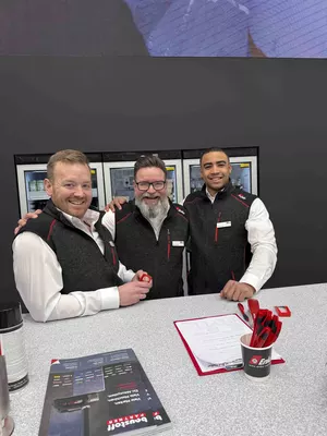 Enke-Außendienstmitarbeiter auf der Bau 2025