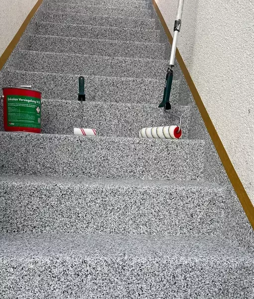 bearbeitete Treppe mit Enkolan von Enke