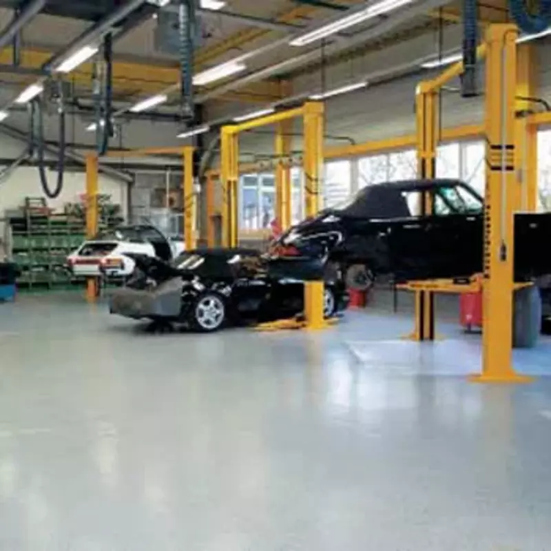 Abbildung einer Autowerkstatt