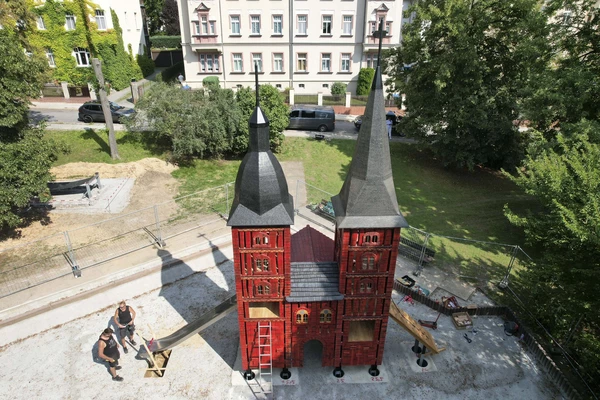 Fertige Klosterabbildung auf dem Spielplatz