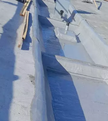 Aufnahme der Dachsanierung der Wohnsiedlung Röbel mit Enkopur