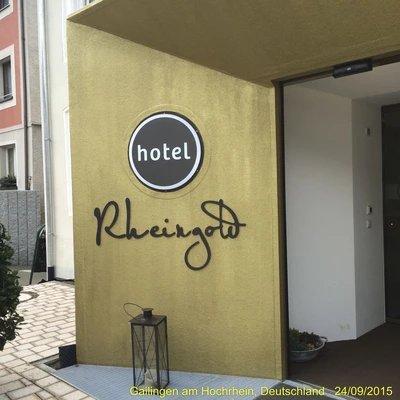 Detailaufnahme Hoteleingang Rheingold